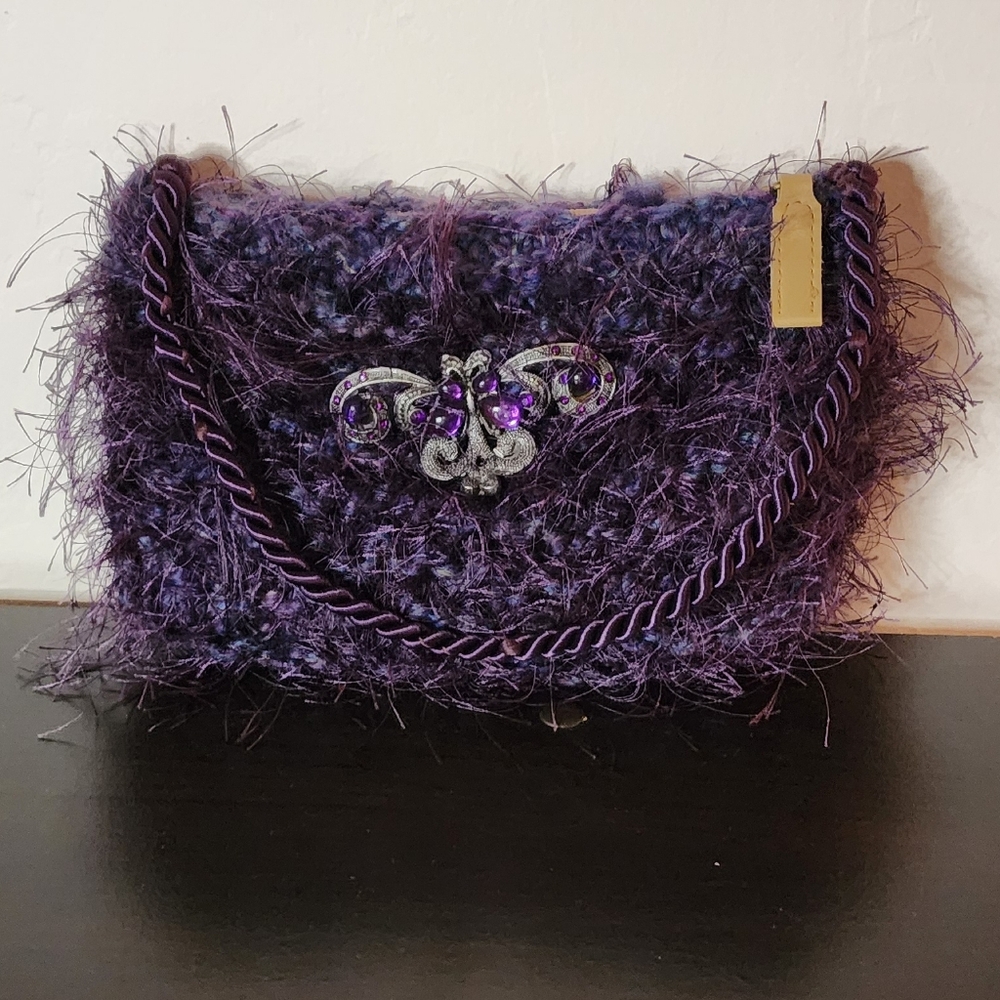 allegro pacific purple fuzzy knit handbag purse 8.5in x 1in x 5.5in.